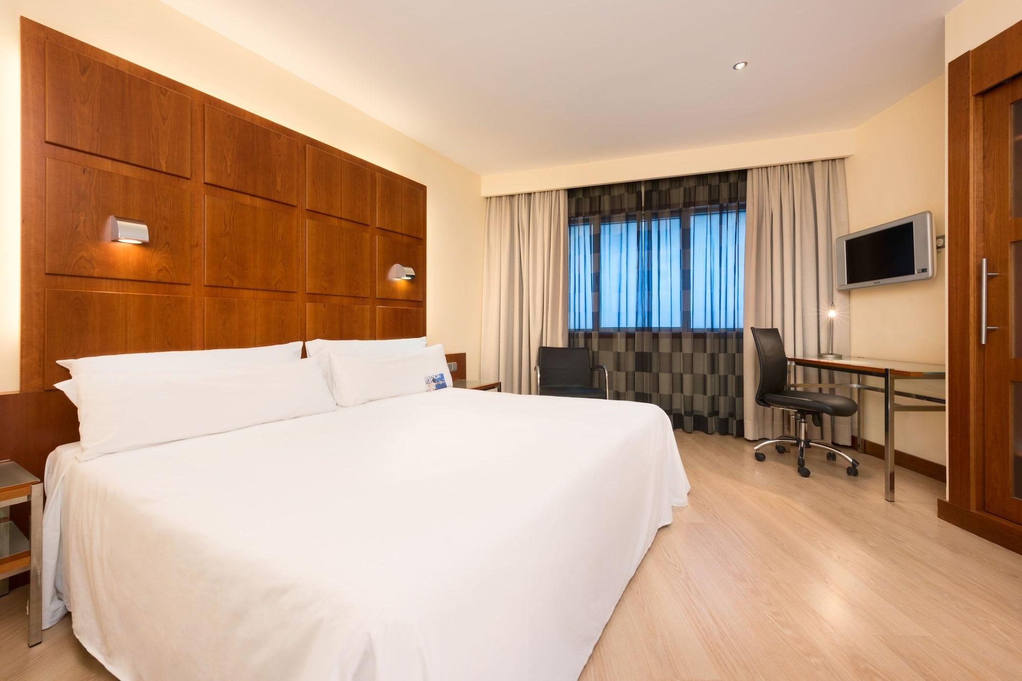 ปอร์ต อซาฟาตา บาเลนเซีย Hotel มานิเซส ภายนอก รูปภาพ