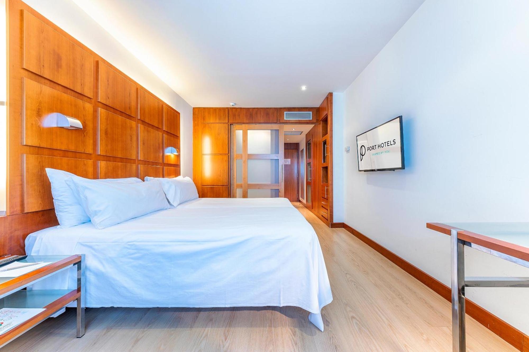 ปอร์ต อซาฟาตา บาเลนเซีย Hotel มานิเซส ภายนอก รูปภาพ