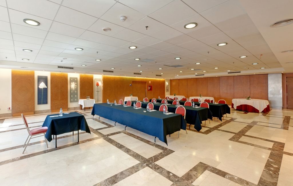 ปอร์ต อซาฟาตา บาเลนเซีย Hotel มานิเซส ธุรกิจ รูปภาพ